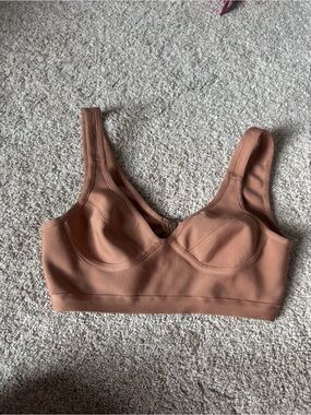 Nude Basic Contour Crop Top with Golden Zipper
